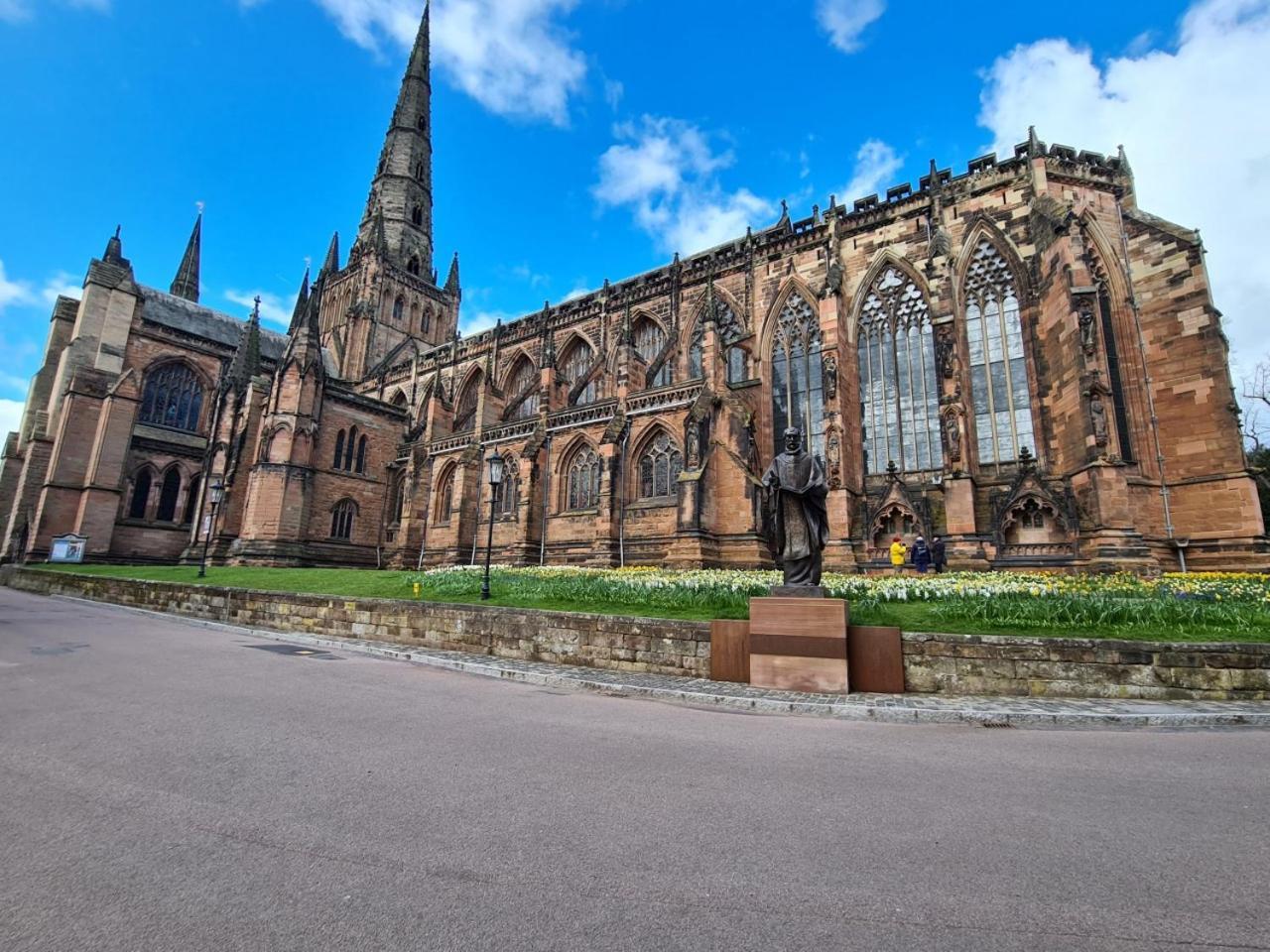 Samuels' A Duplex Apartment By Spires Accommodation In Lichfield City Centre Экстерьер фото