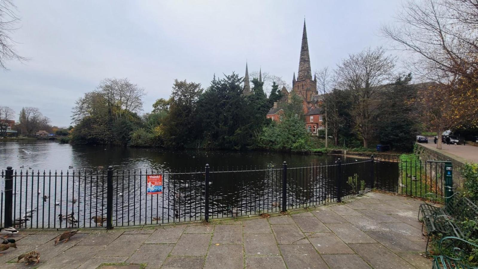 Samuels' A Duplex Apartment By Spires Accommodation In Lichfield City Centre Экстерьер фото