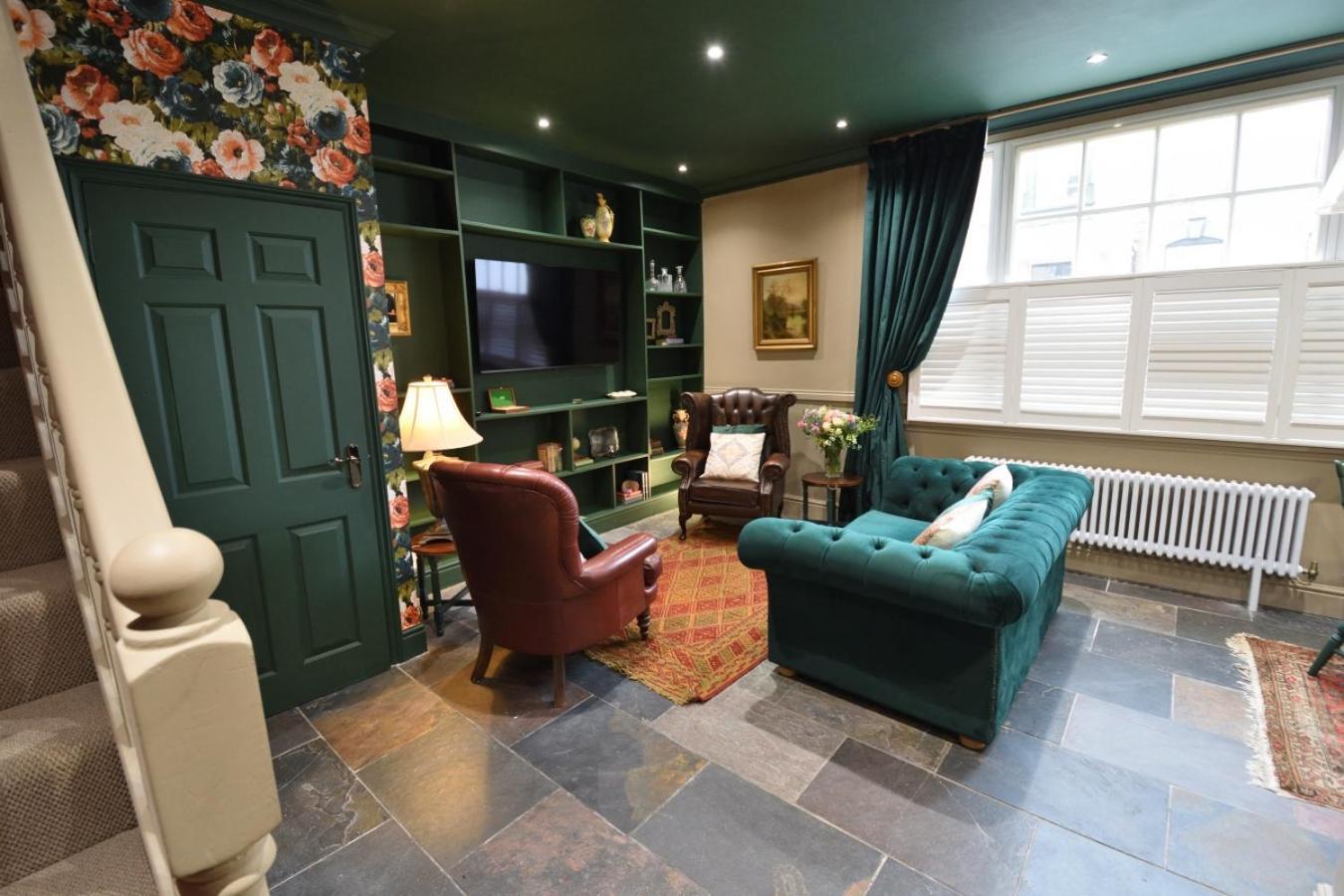 Samuels' A Duplex Apartment By Spires Accommodation In Lichfield City Centre Экстерьер фото