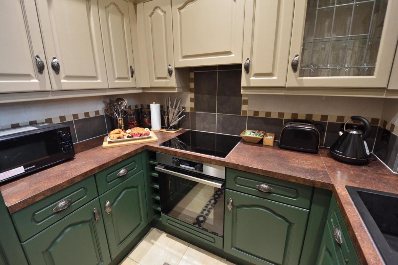 Samuels' A Duplex Apartment By Spires Accommodation In Lichfield City Centre Экстерьер фото